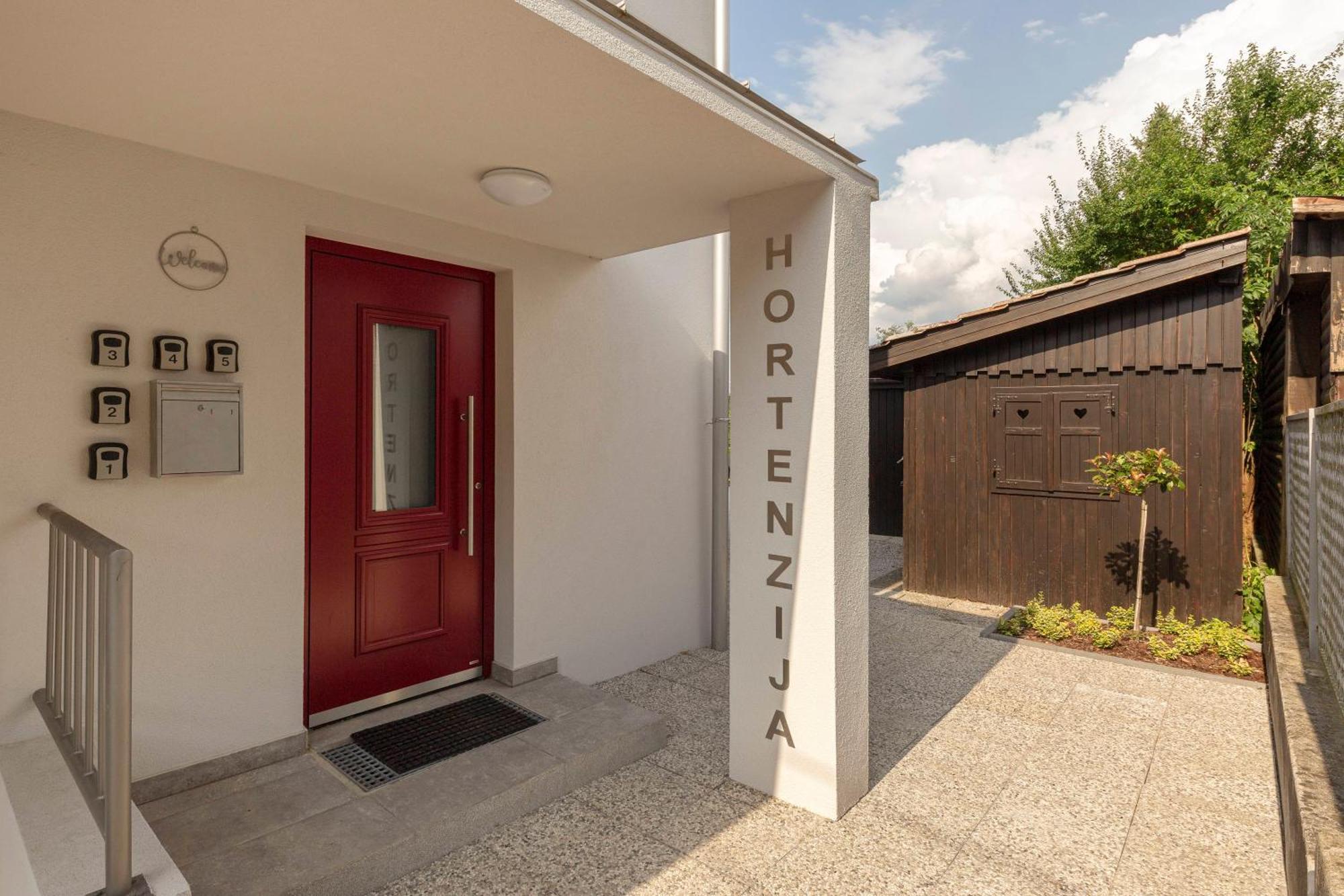 Hisa Hortenzija - And Apartment *